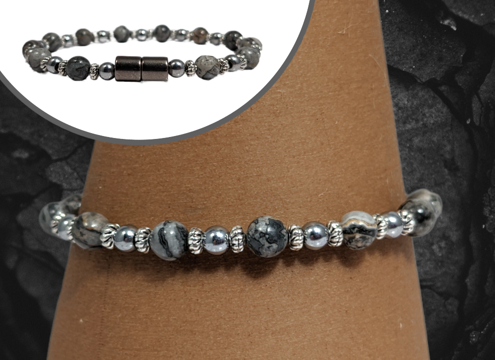 Bendi's Magnetic Bracelet with silver crazy lazy and hematite